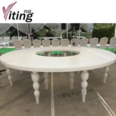 White color fish cleaning dining table with stainless steel legs